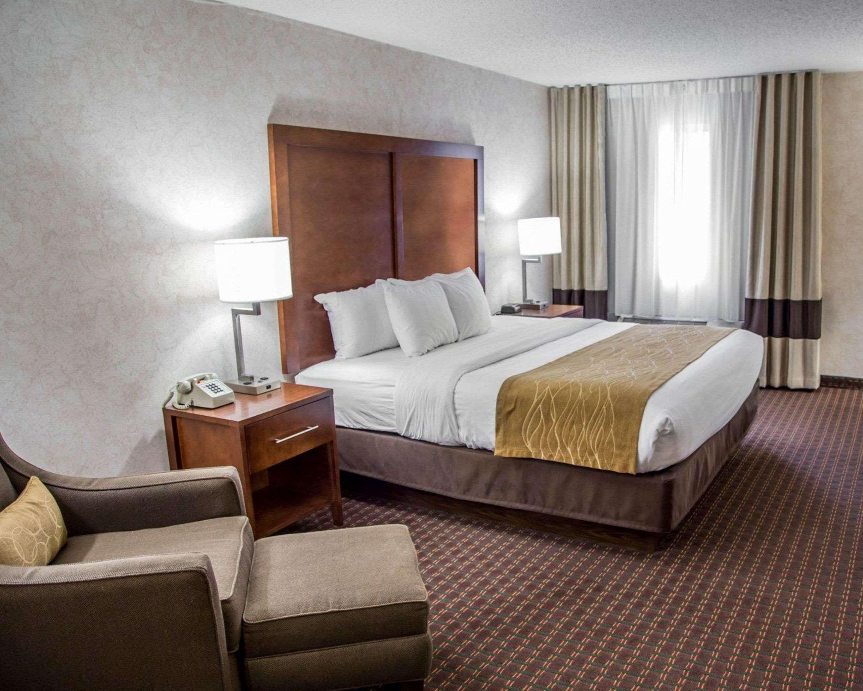 Comfort Inn & Suites Riverview Le Claire Exterior foto