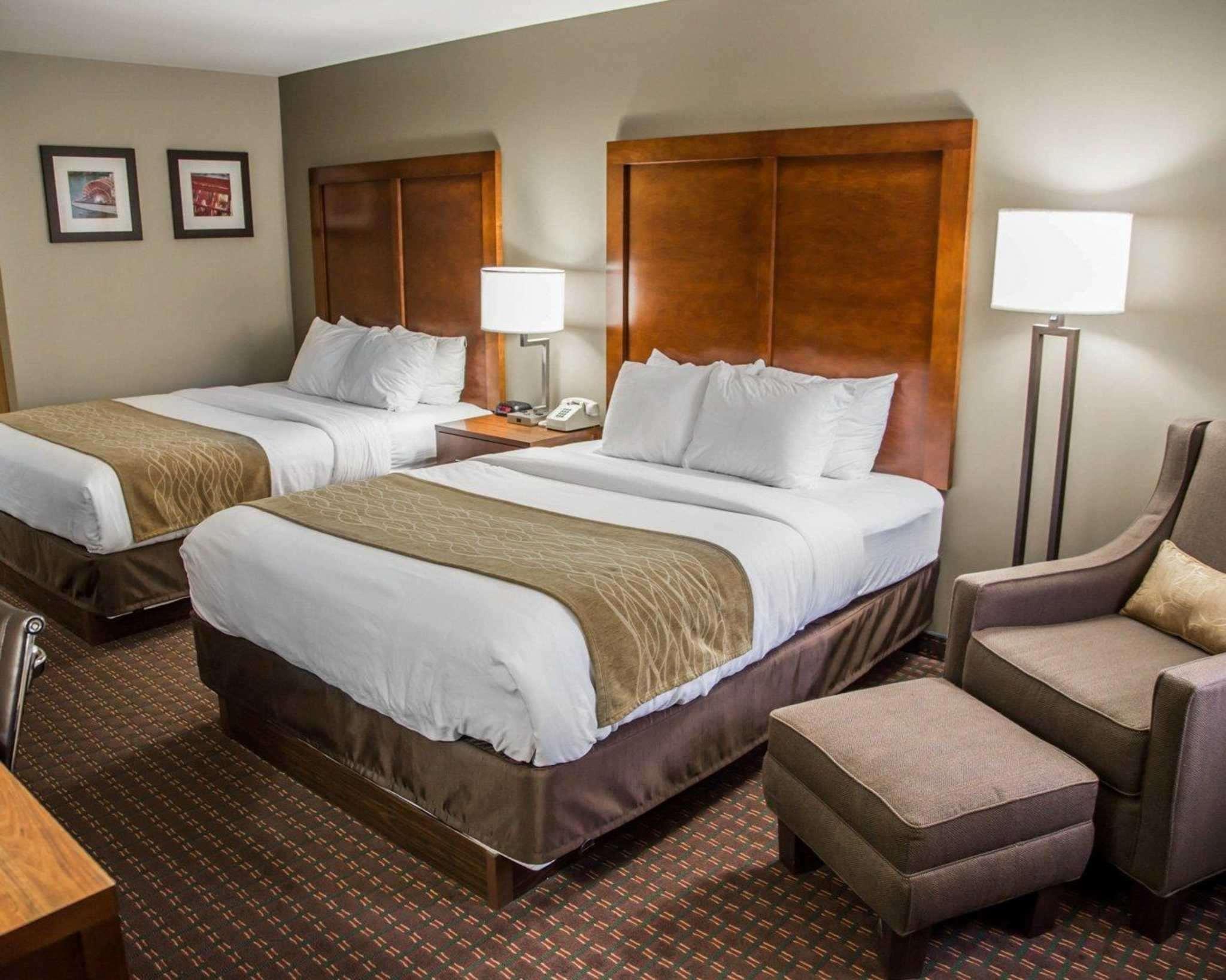 Comfort Inn & Suites Riverview Le Claire Exterior foto